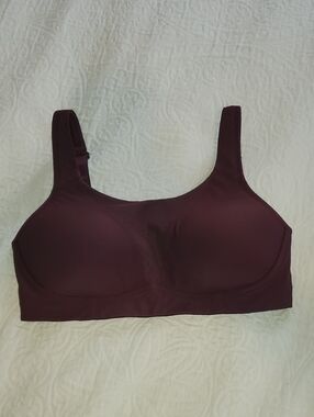lululemon athletica Wireless Sports Bra in Burgundy